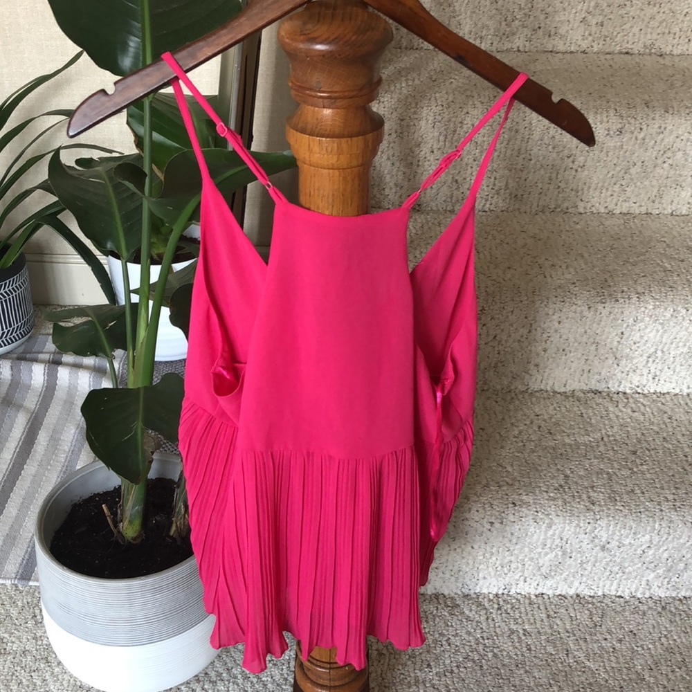 NWT Paper Crane Fushia Pink Flowy Tank - Picture 4 of 5